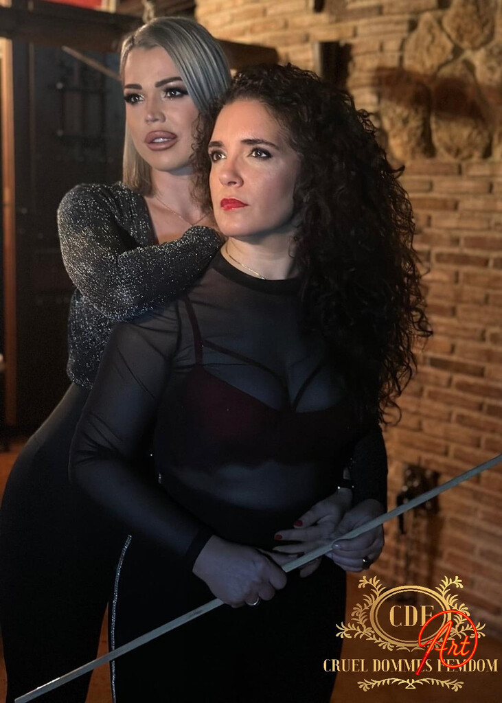 CRUEL DOMMES FEMDOM